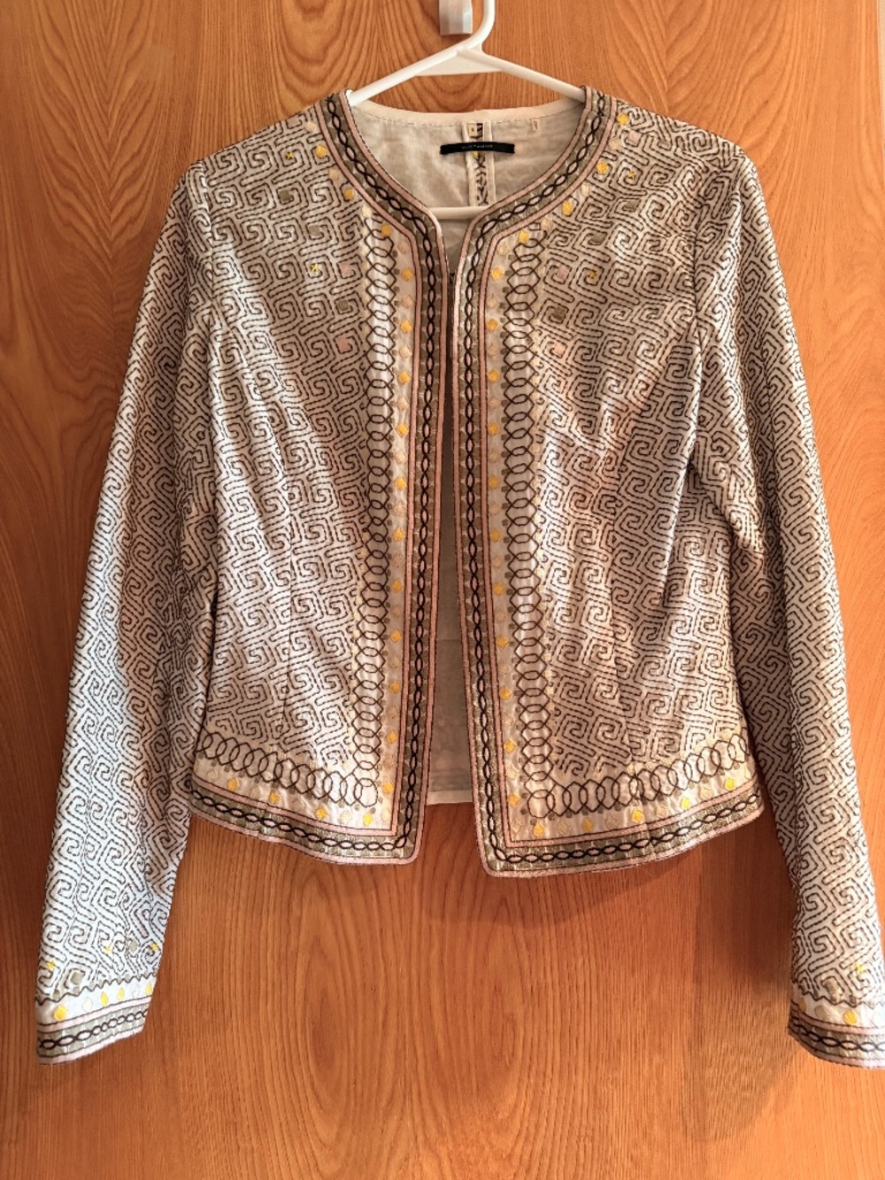 Elegant embroidered Y2K Elie Tahari jacket